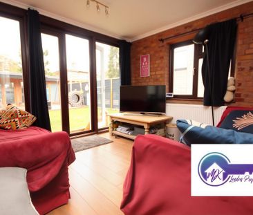 2 bedroom flat share to rent - Photo 1