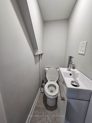 For Lease - 259 Tower Drive Unit# BSMT, Toronto, Ontario - Photo 4