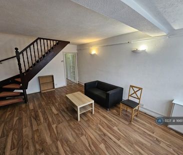 2 bedroom terraced house to rent - Photo 1