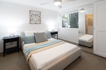 Stylish Self-Contained Granny Flat in Hope Island - Photo 4