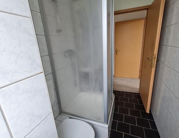 frische moderne 3 Raumwohnung mit Blick ins Grüne im Stadtteil Salbke - Photo 1