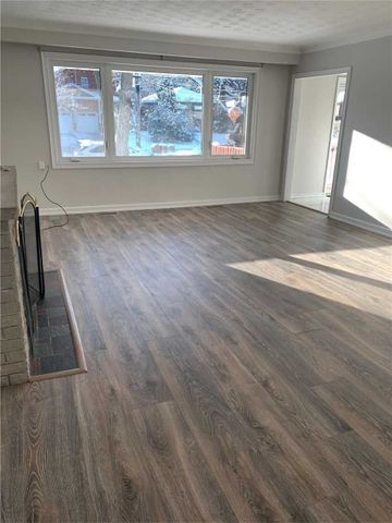 For Lease - 154 Northwood Drive, Toronto, Ontario - Photo 2