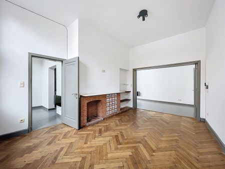 Gelijkvloerse verdieping met één slaapkamer in Tournai - Photo 2