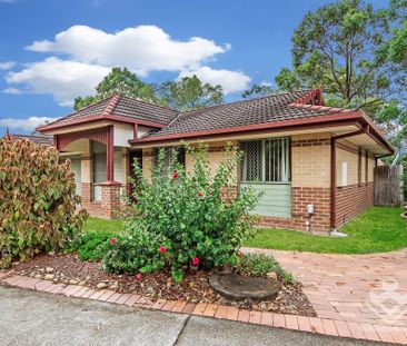 3 BEDROOM VILLA – CLOSE TO UNI & HOSPITAL, AIR CON & POOL - Photo 4