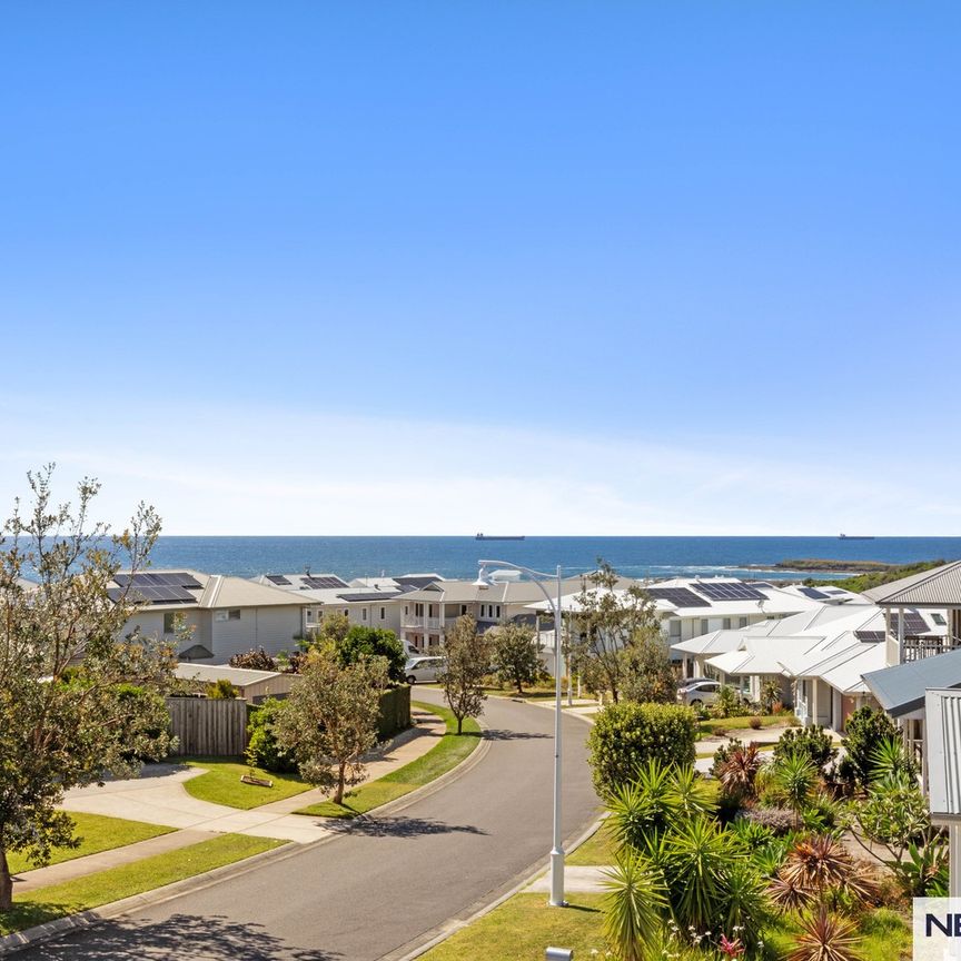 48 Stollard Street, Catherine Hill Bay NSW 2281 - House For Rent | Domain - Photo 1