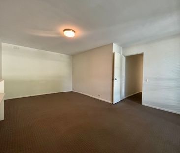 14/17 Mona Pl, South Yarra VIC 3141 - Apartment For Rent | Domain - Photo 2