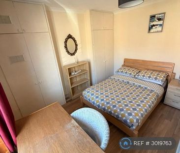 4 bedroom terraced house to rent - Photo 4