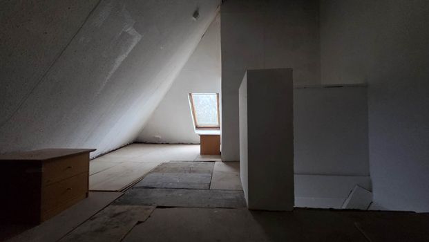 Guide Price £1,900 pcm - Available Now - Part Furnished - Photo 1