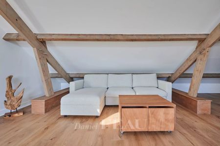 Saint-Cloud - Montretout - Appartement meublé, style loft. - Photo 5