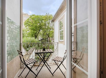 Rua de Álvares Cabral, Porto, Braga 4050-041 - Photo 4