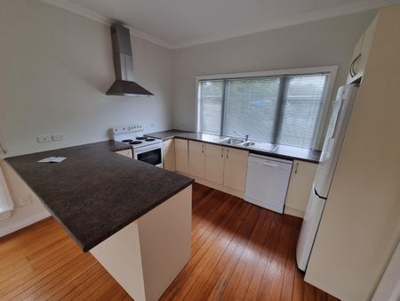 40 Prospect Terrace, Johnsonville - Photo 2