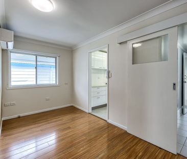Room 3 - 4 Abingdon Street, Woolloongabba, Qld 4102 - Photo 3