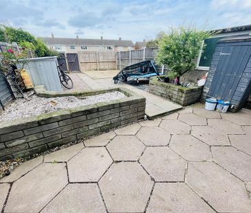3 bedroom terraced house to rent - Photo 5