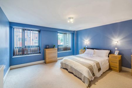 2 bedroom flat to rent - Photo 4