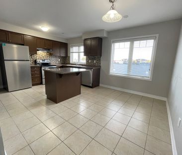 For Lease - 14 Quillberry Close, Brampton, Ontario - Photo 3