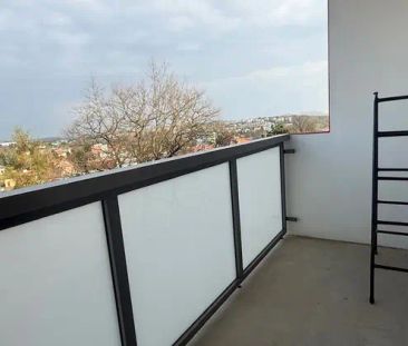 Pronájem zařízeného bytu 1+1 s balkonem v Jihlavě, ul. Smrčenská. - Fotografie 6