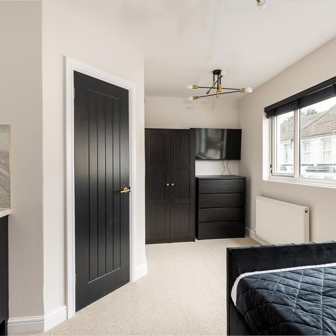 7 bedroom terraced house to rent - Photo 1