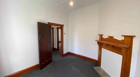 Recently Renovated Pt Chev Bungalow - Photo 4