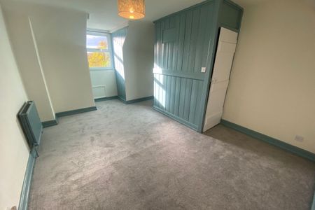 Park Street - Photo 4