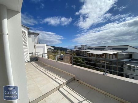 Location Appartement 3 pièces 85m² ST DENIS 97400 - Photo 5