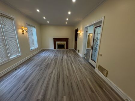 For Lease - 3448 Mississauga Road, Mississauga, Ontario - Photo 2