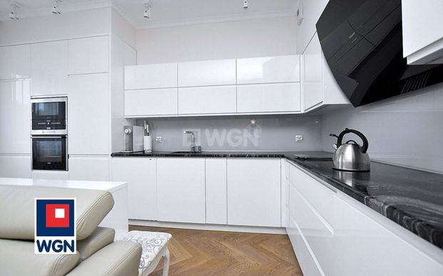 Mieszkanie na wynajem Inowrocław - * Apartament w bloku z windą i miejscem w hali garażowej przy Solankach * - Zdjęcie 1