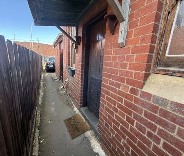 1/59 Puckle Street, Moonee Ponds VIC 3039 - Studio For Rent | Domain - Photo 2