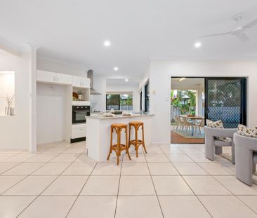 Renovated Four Bedroom Home - Photo 2