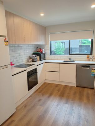 Magical in Mangere Bridge - Photo 1