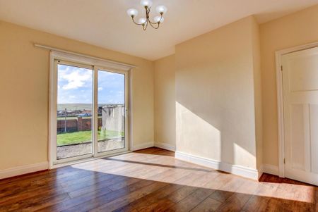 5 bedroom semi-detached house to rent - Photo 3