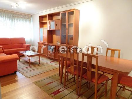 Alquiler de piso en Barrio el Jurrio - Photo 2