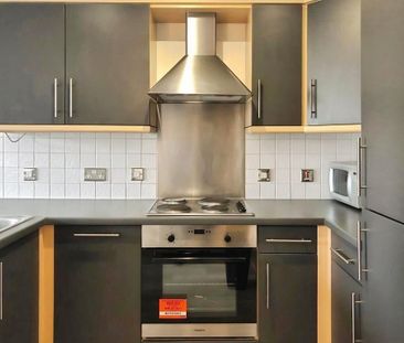 2 bedroom flat to rent - Photo 6