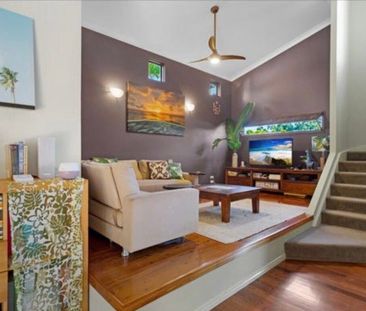 Burleigh Heads - Photo 1