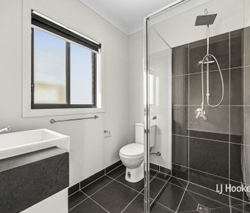 5 Papas View, Wyndham Vale VIC, Belconnen - Photo 4