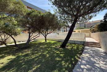 T2 na 1º linha da Praia da Barra com terraço vista mar!