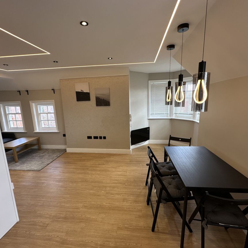 One-Bedroom Apartment - Photo 1