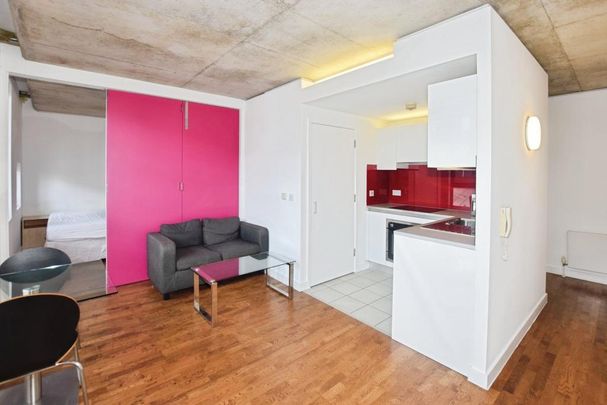 1 bedroom flat to rent - Photo 1