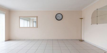 Appartement te huur in Wilrijk voor € 1.000 met 2 slaapkamers - Photo 2