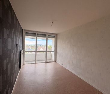 Location Appartement 3 pièces 71m² - Photo 3