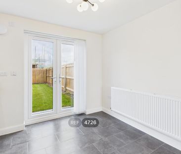 3 bedroom detached house to rent - Photo 4