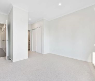 Modern townhouse delight! - Photo 6