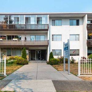 Pet-Friendly Building/ One-Bedroom in James Bay - Photo 2