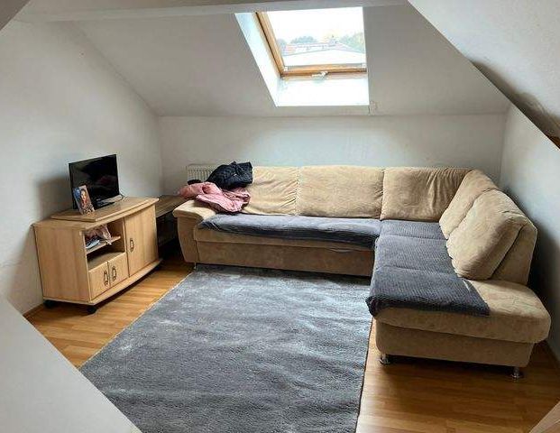 2-Raumwohnung mit Balkon,EBK-teilmöbliert - Foto 1