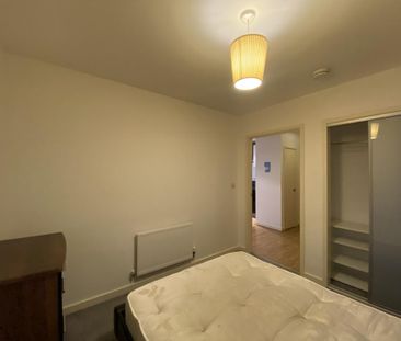 1 bedroom flat to rent - Photo 6