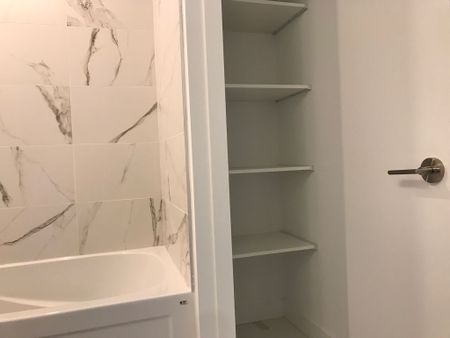 For Lease - 7 Golden Lion Heights Unit# N817, Toronto, Ontario - Photo 4