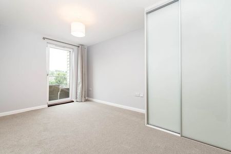 2 Bed Flat, Park Road, N8 - Photo 3