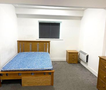 Studio to rent - Photo 5