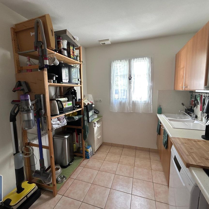 Location Maison 4 pièces 80m² TONNAY CHARENTE 17430 - Photo 1