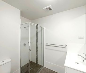 Spacious Two-Bedroom Apartment With Views - Photo 6