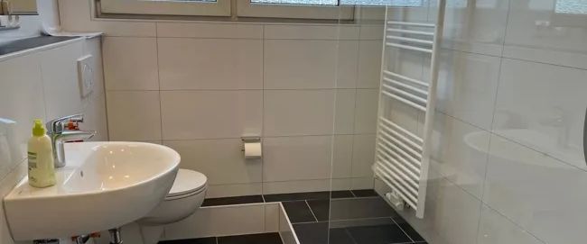 "Ideal für einen Berufspendler" Appartement mit kleiner Single-Küche in 47229 Duisburg-Friemersheim - Photo 1
